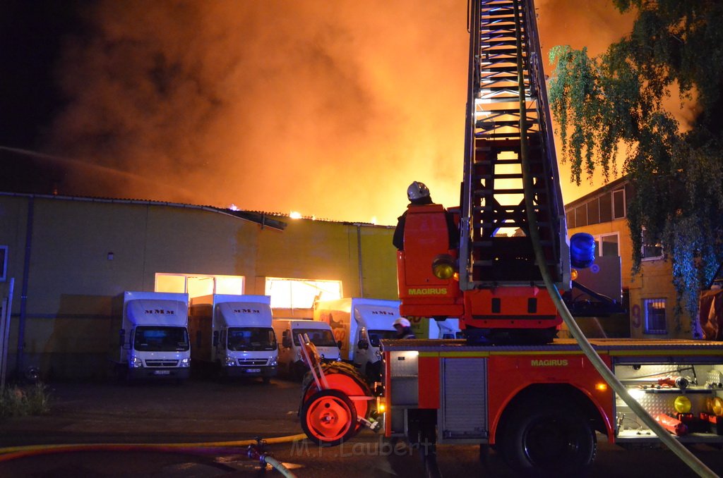 Grossfeuer Poco Lager Koeln Porz Gremberghoven Hansestr P031.JPG - Miklos Laubert